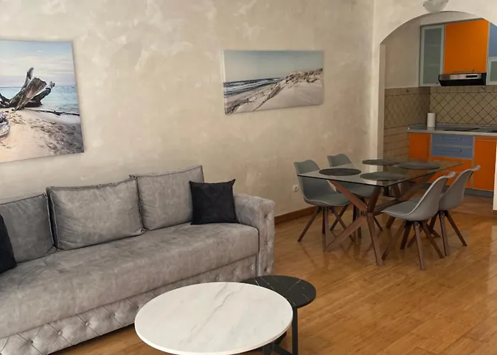 Seashell Hideaway Apartment